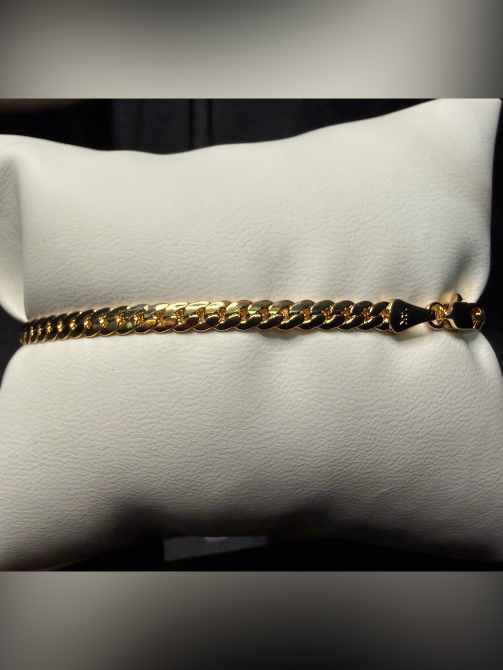 Miami Cuban 8in 4MM 14K Stamped bracelet w/box lock. Brand new! Beautiful